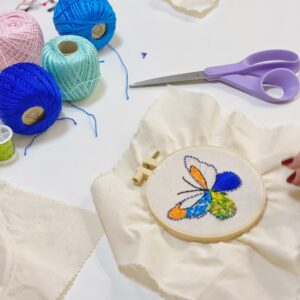 imagen de bordados hechos en clase