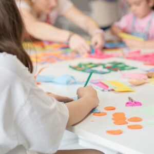 imagen del campamento de costura en verano