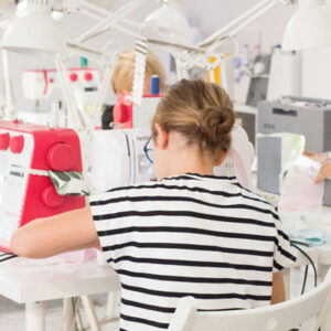 imagen de las clases de costura para niños